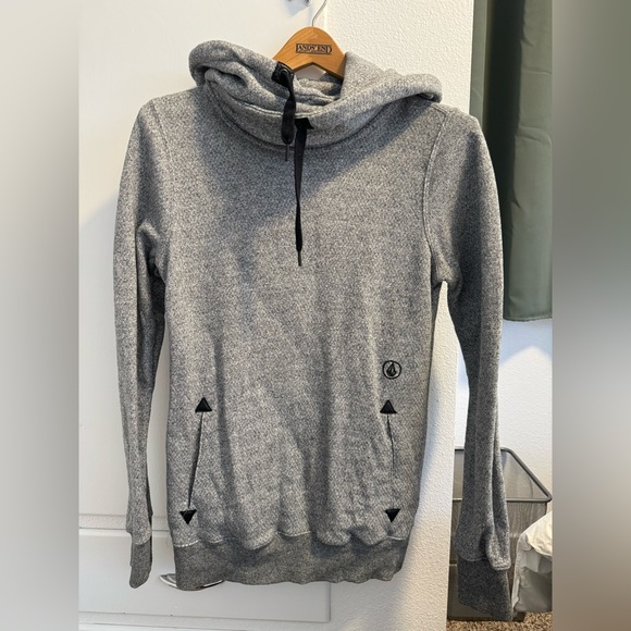 Women’s Volcom tunic-length hoodie-XS - Picture 2 of 10